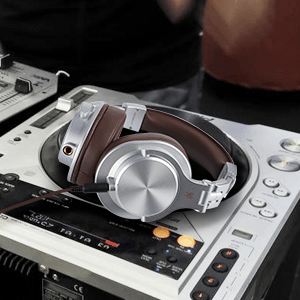 OneOdio A71 wired headphones